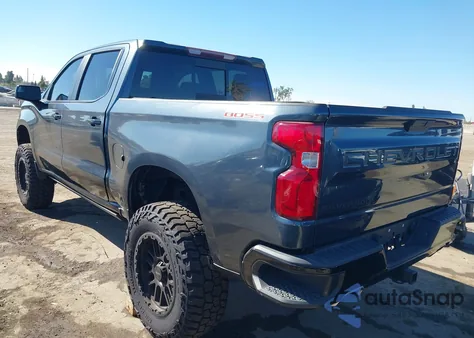 2020 Chevrolet Silverado 1500 4Wd Short Bed Lt Trail Boss z USA, uszkodzony, nr VIN 3GCPYFED7LG367998